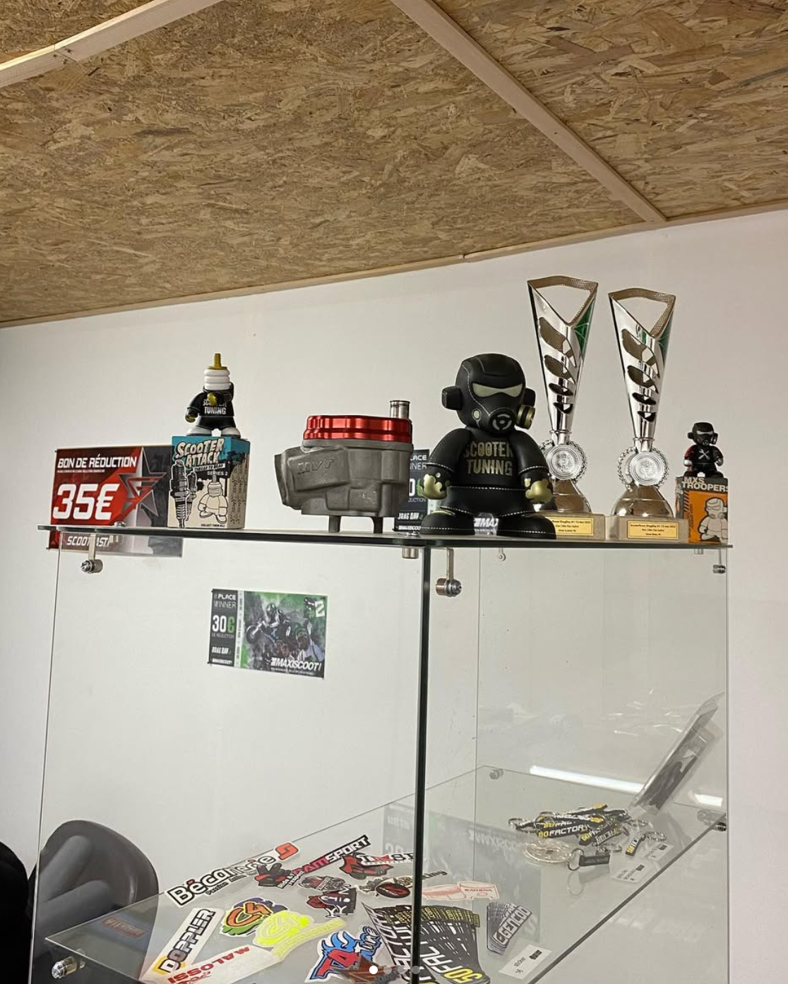 Kits et pièces de performance disponibles chez EV Moto